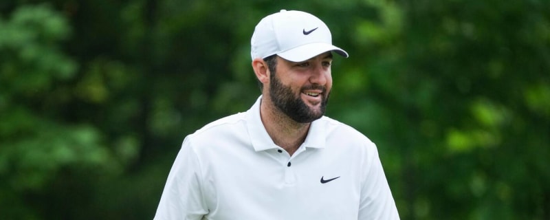 Watch: Scottie Scheffler dunks 167-yard eagle in first hole as a father