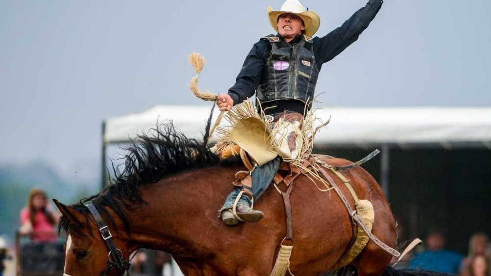 Nine Riders Seek First NFR Saddle Bronc Crown