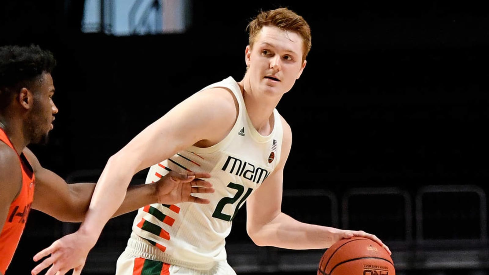 Miami's Waardenburg suffers season-ending foot injury