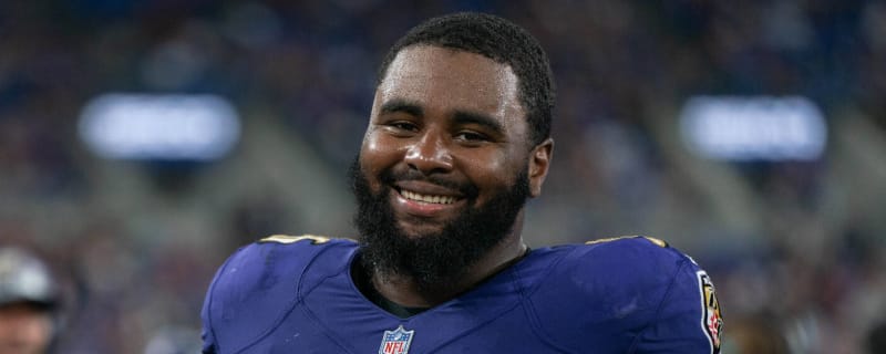 Ravens agree to extension with 2020 draft pick