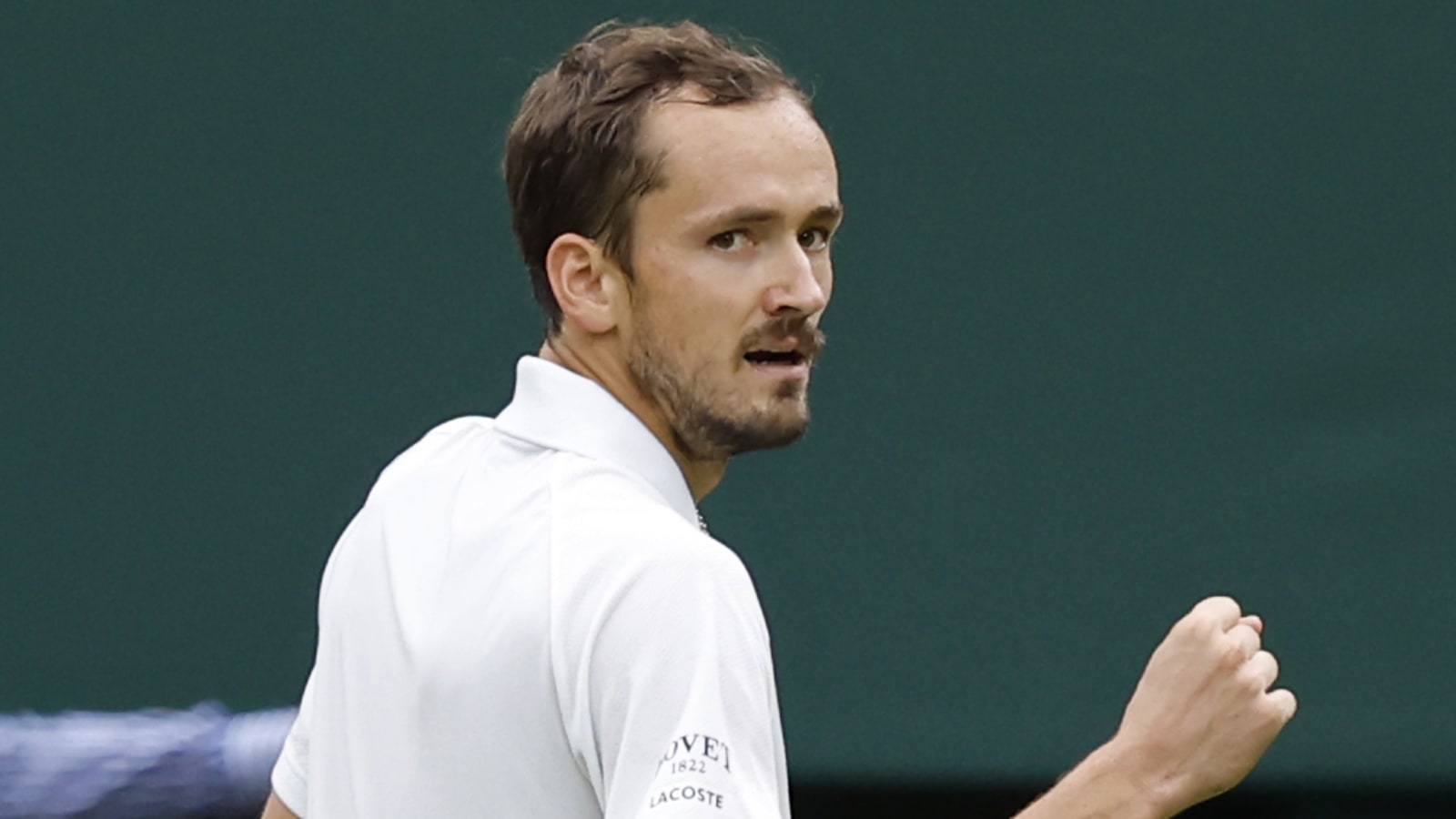 Medvedev upsets Sinner, now on daunting path to Wimbledon title