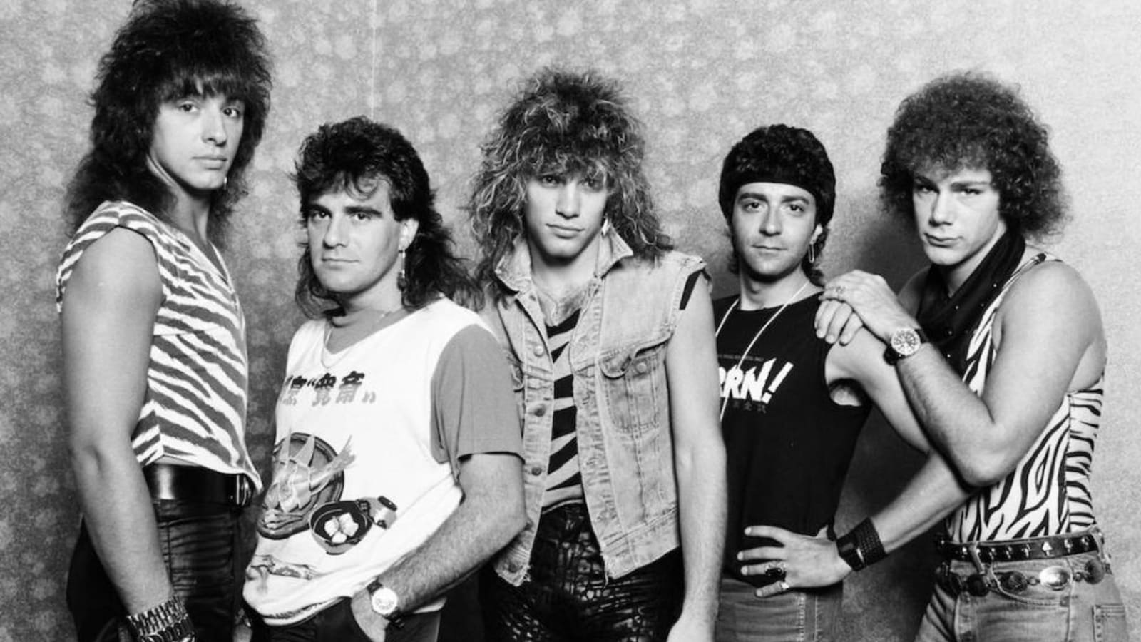 Iconic karaoke songs from the &#39;80s