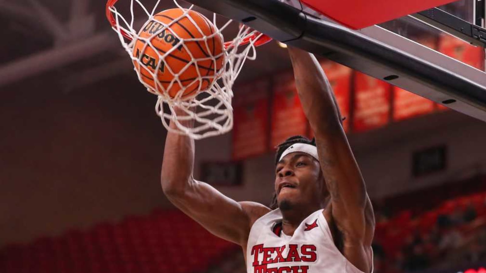 Red Raiders Shoot Down Wyoming Cowboys