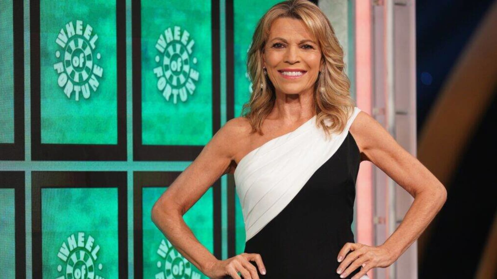 'Wheel of Fortune' Vanna White salary demands revealed Yardbarker