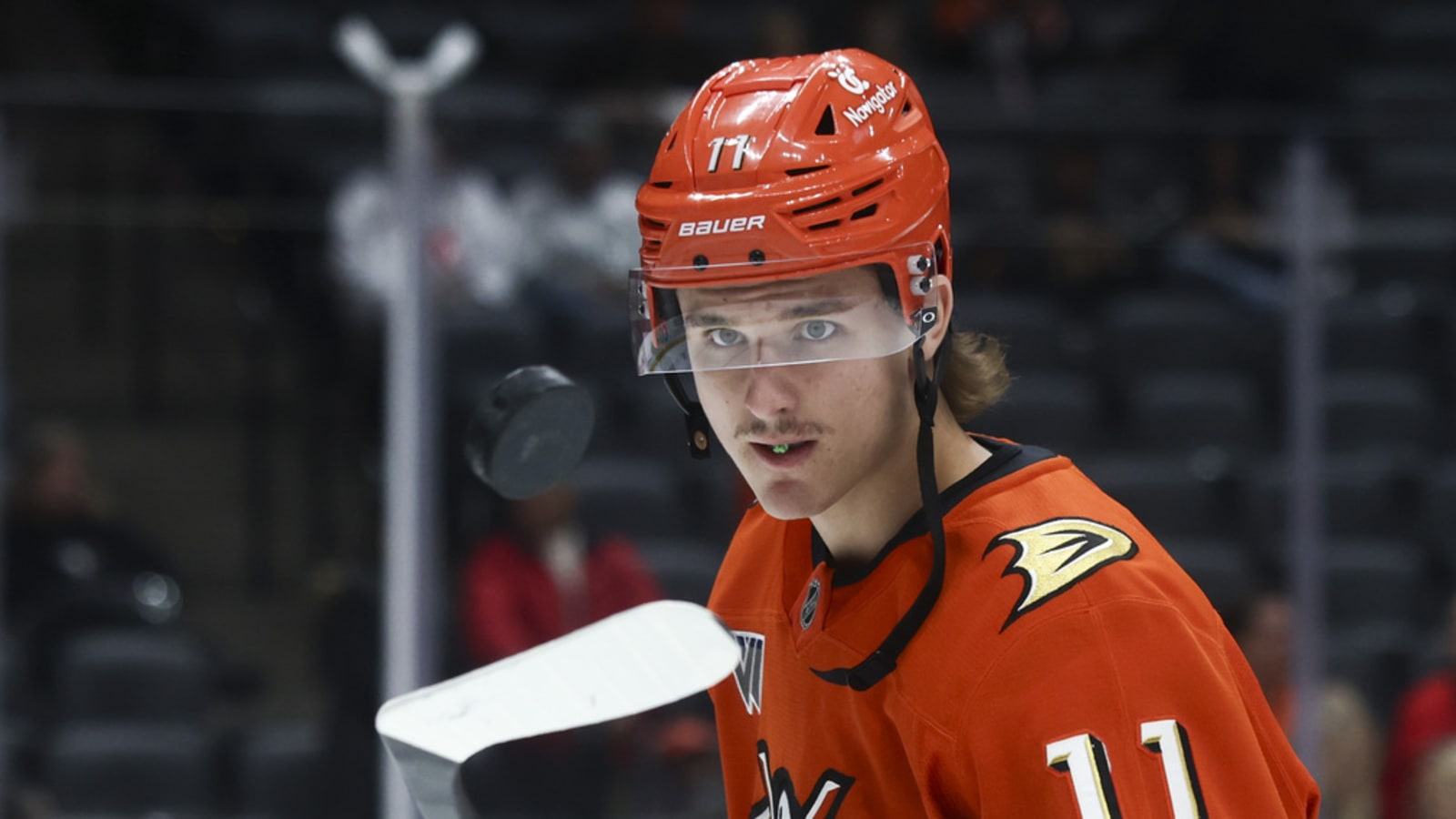 Ducks' Zegras is seeking a second opinion on knee injury