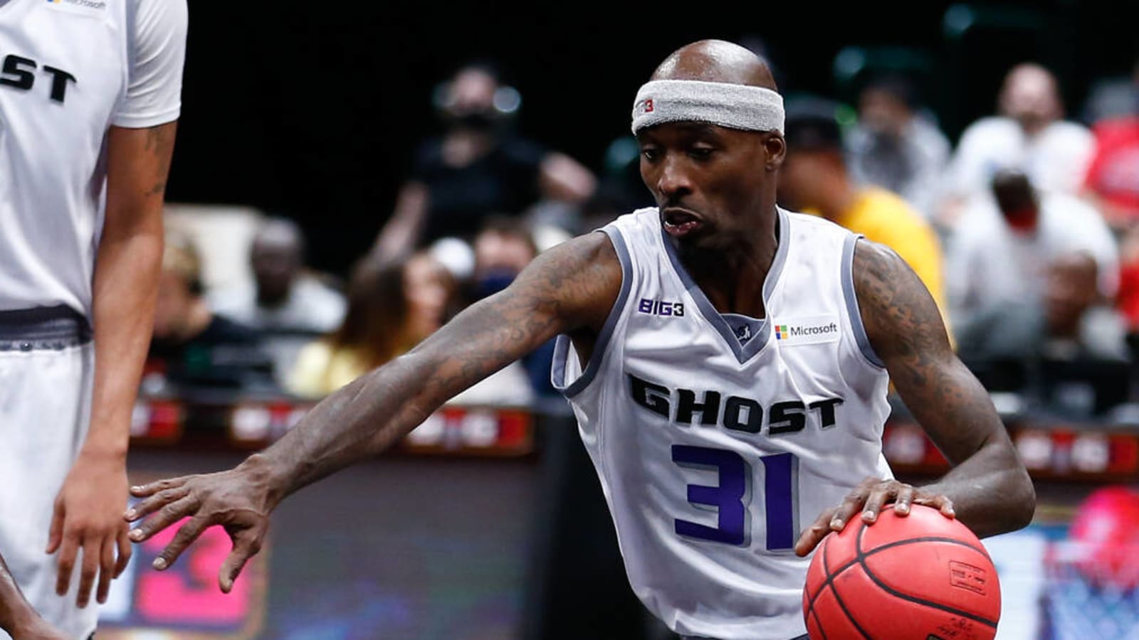 Ricky Davis lands high school head-coaching job