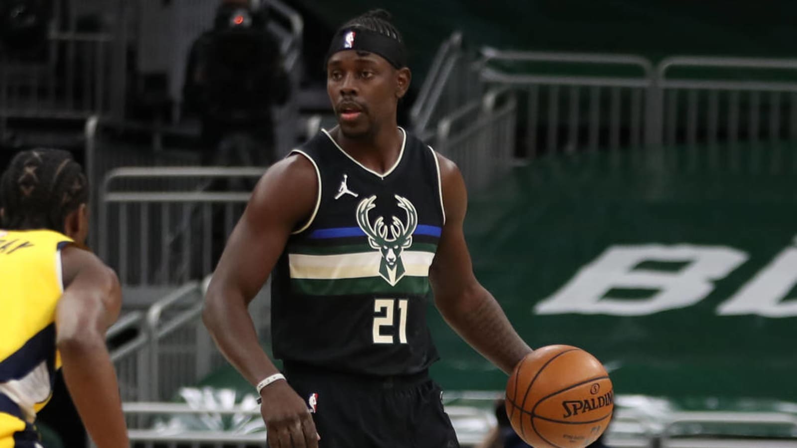 Report: Bucks expect Jrue Holiday to return Sunday