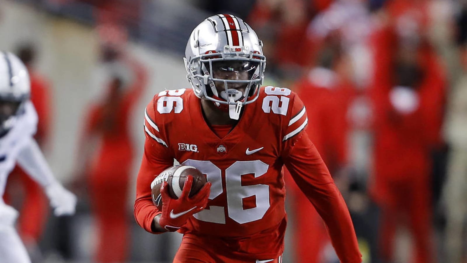 Ohio State-Michigan have scuffle after helmet is ripped off