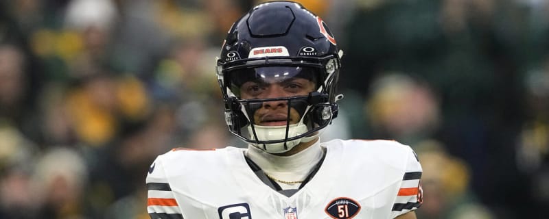 Emmanuel Acho claims Justin Fields had to be carried by a team unlike Russell Wilson