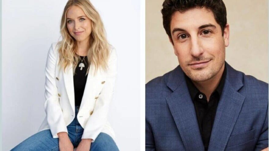 Jason Biggs & Jenny Mollen to Host ‘Dinner and a Movie’ Revival – See Promo