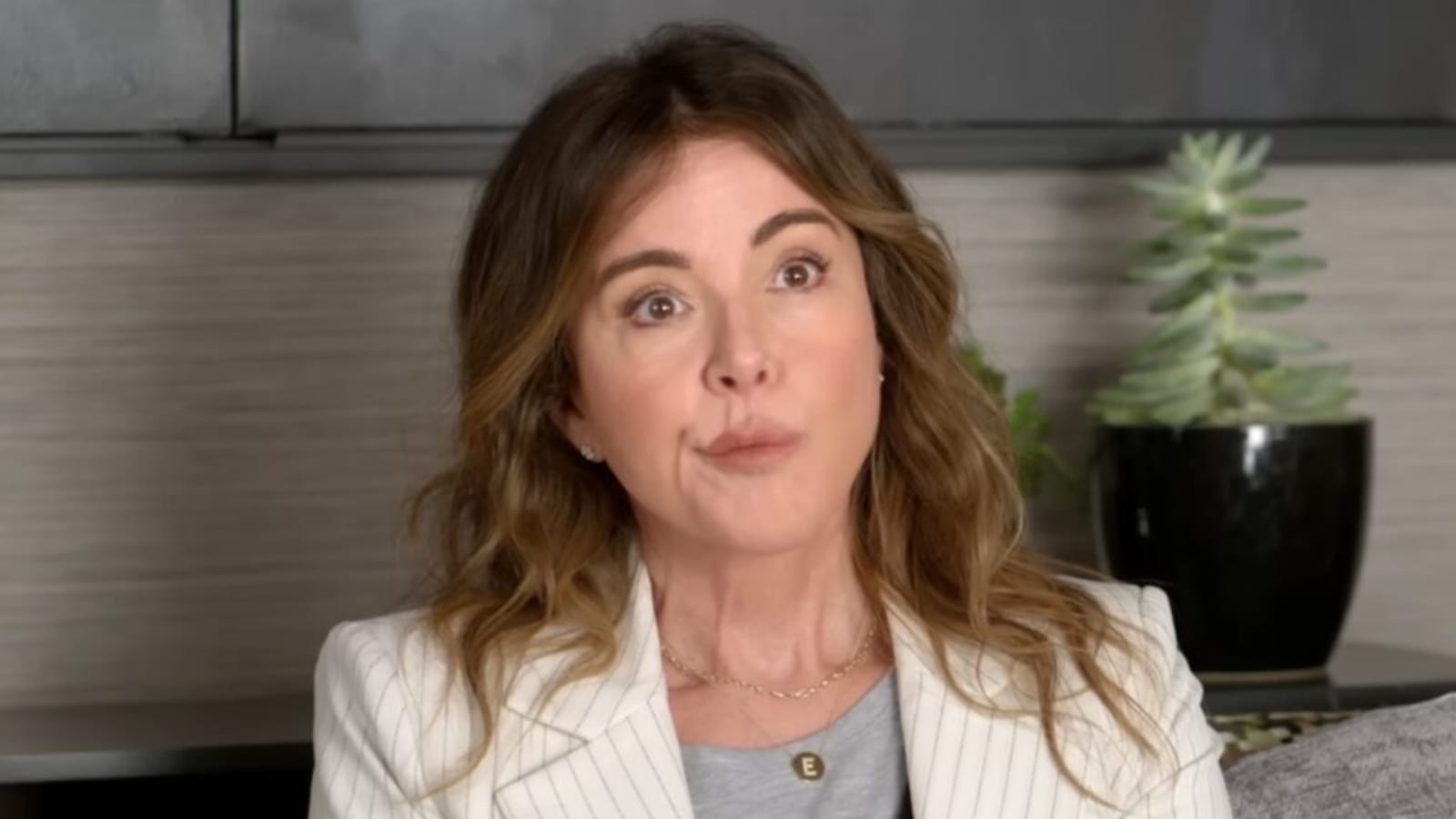 ‘Shrinking’: Christa Miller Teases Hilarious Harrison Ford Scene Directed by Zach Braff in Season 2