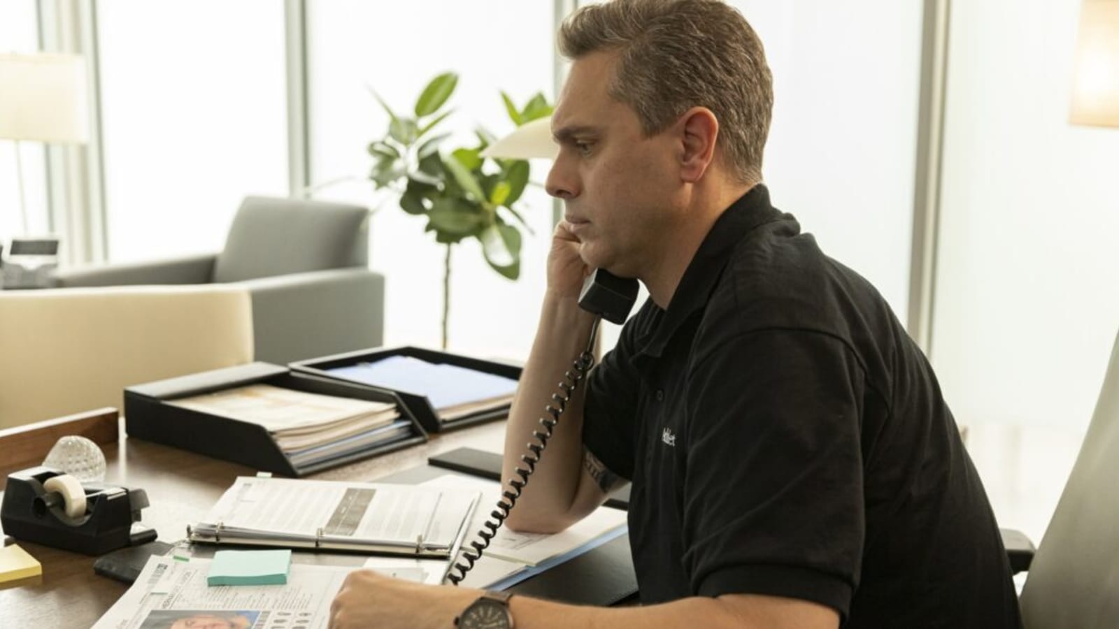 Why ‘American Sports Story’ Star Thomas Sadoski Hopes Series Makes NFL Angry
