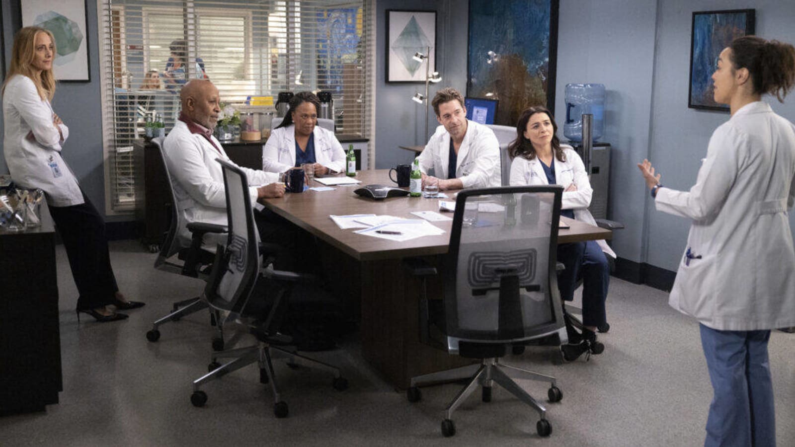 ‘Grey’s Anatomy’ Season 20 Cast: Who Is Returning, Plus Ellen Pompeo Update