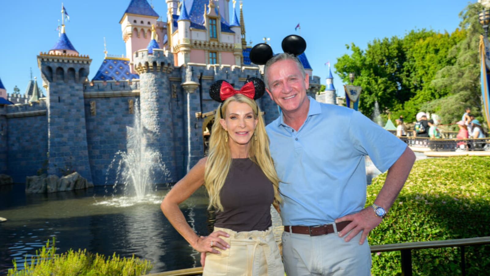 ‘Golden Bachelorette’ Shocker: Fan Favorite Chock Leaves Joan in Heartbreaking Preview