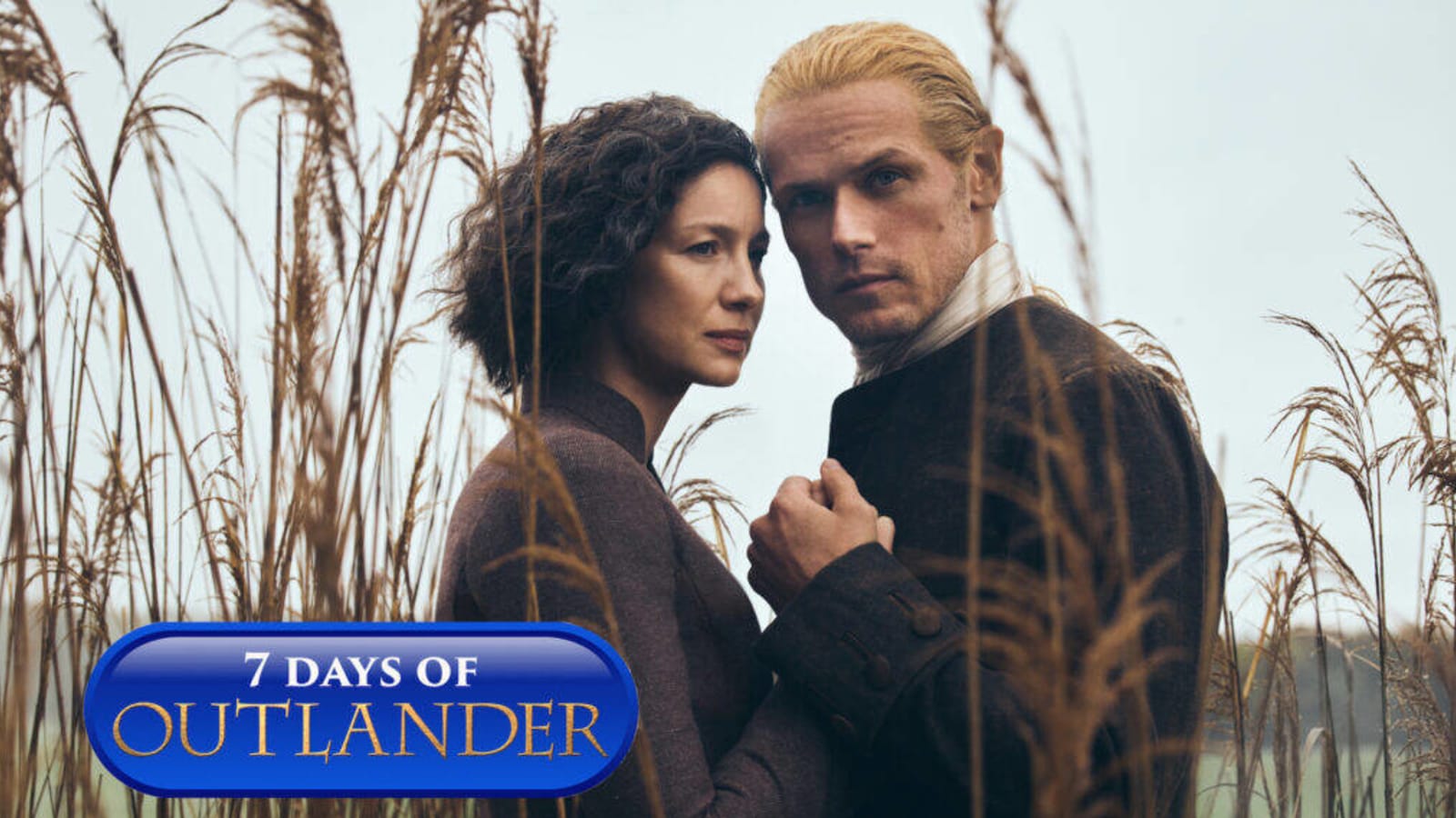 Countdown To ‘outlander Day 1 Jamie And Claire Get Close In Exclusive Portrait Photo Yardbarker 1365