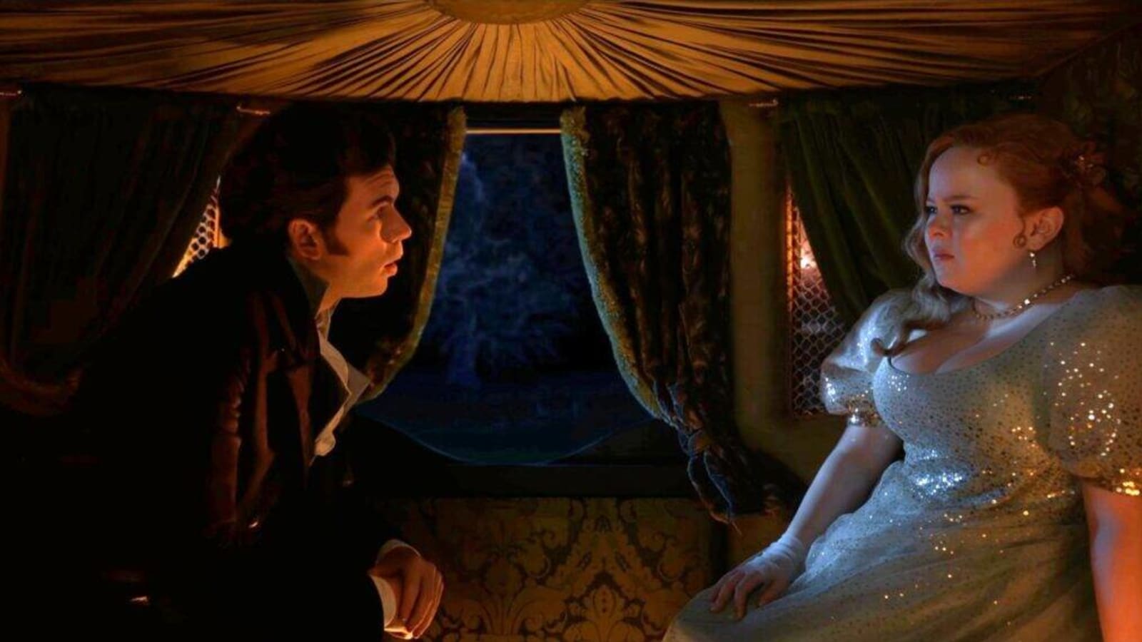 ‘Bridgerton’ Showrunner Breaks Down Polin’s Carriage Scene Details
