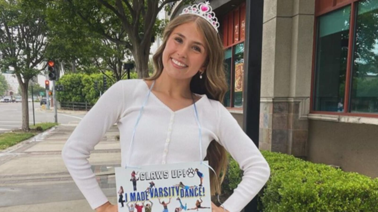 ‘America’s Got Talent’ Contestant Emily Gold Dies at 17