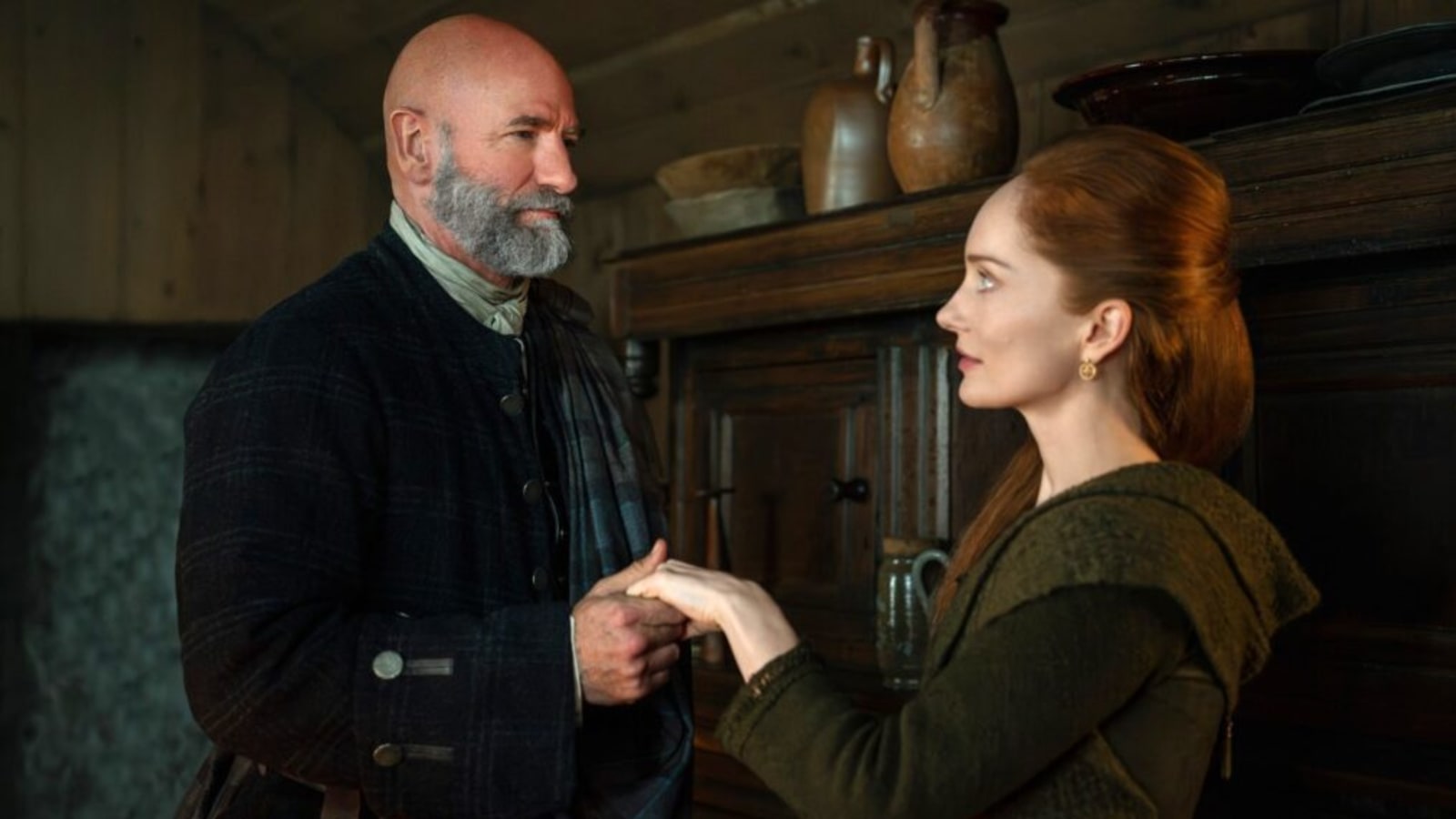 ‘Outlander’ Stars on Reuniting for Geillis & Dougal’s Pivotal Meet-Cute in Season 7