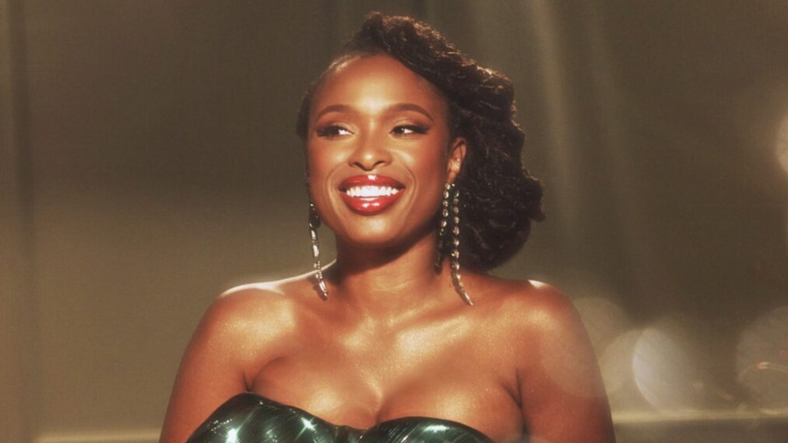 Jennifer Hudson Teams Up With Hallmark Channel For Christmas Song ‘Let There Be Joy’