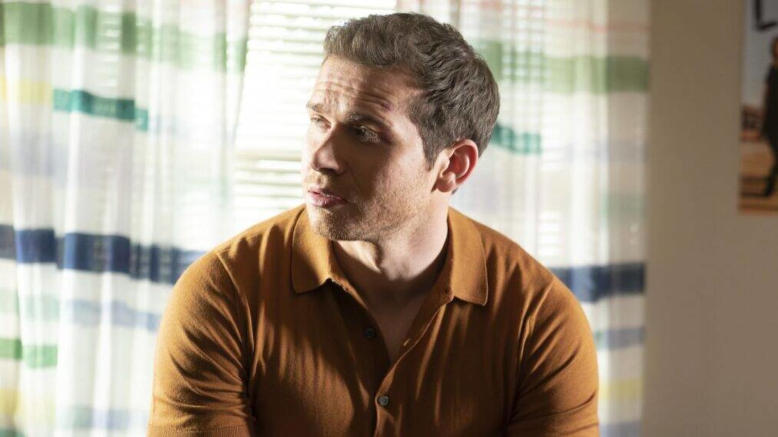 ‘9-1-1’: Oliver Stark Says Season 7 Buck Is ‘A Brand-New Man’ & Doing What Makes Him Happy