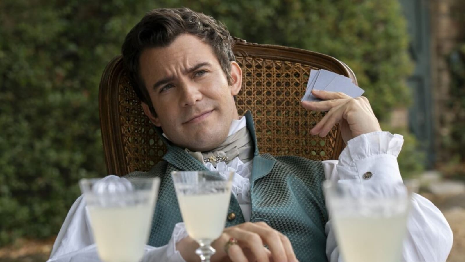 ‘Bridgerton’: Luke Thompson’s Benedict Will Lead Season 4