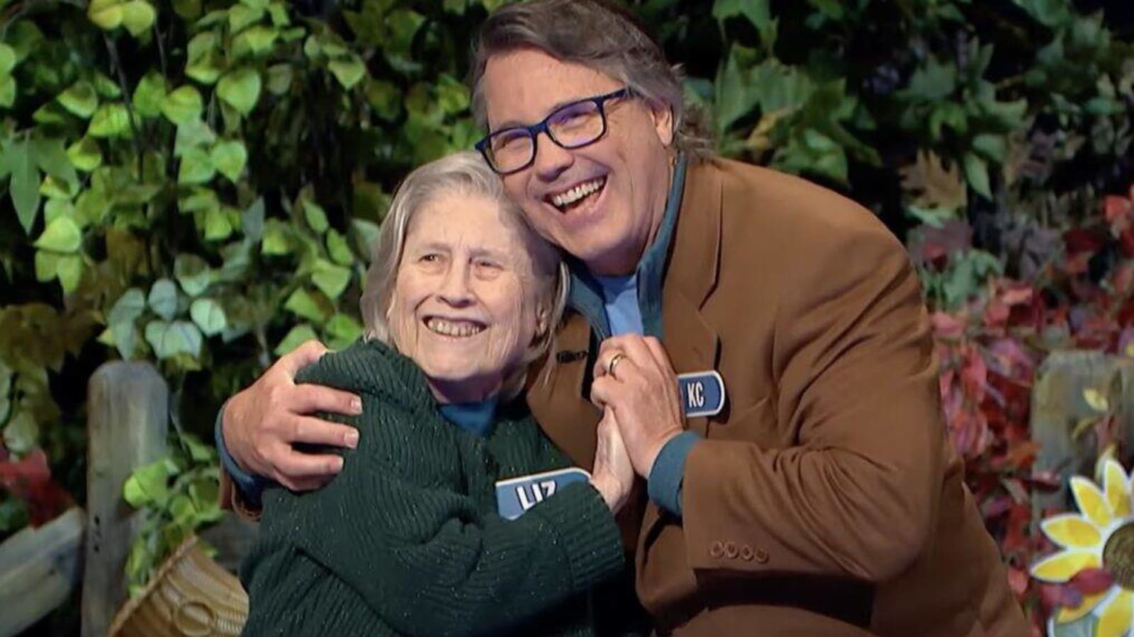 ‘Wheel of Fortune’ Fans Fall In Love With 92-Year-Old Contestant & Her Son (Video)