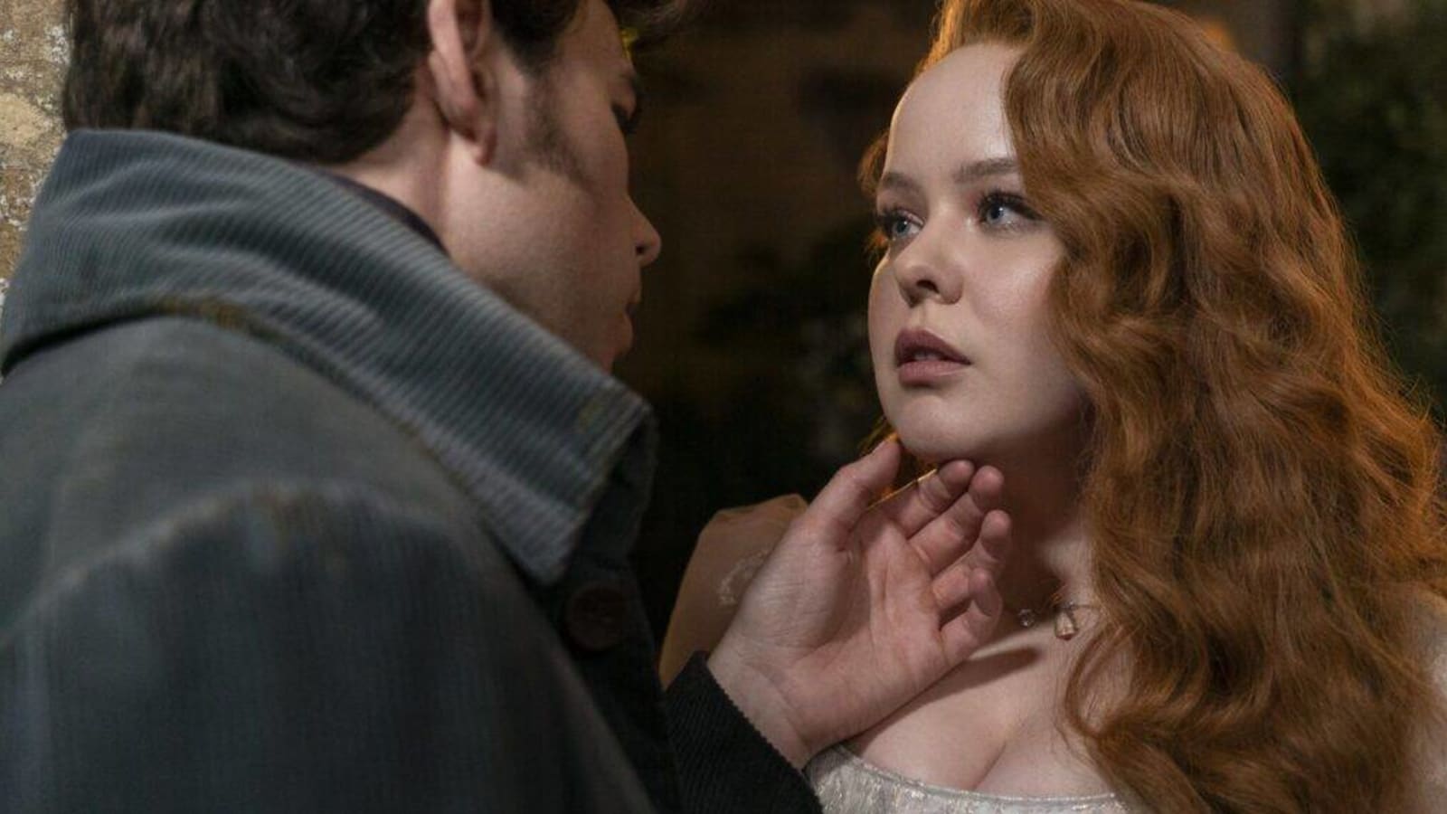 ‘Bridgerton’: Breaking Down Polin’s First Kiss With Nicola Coughlan