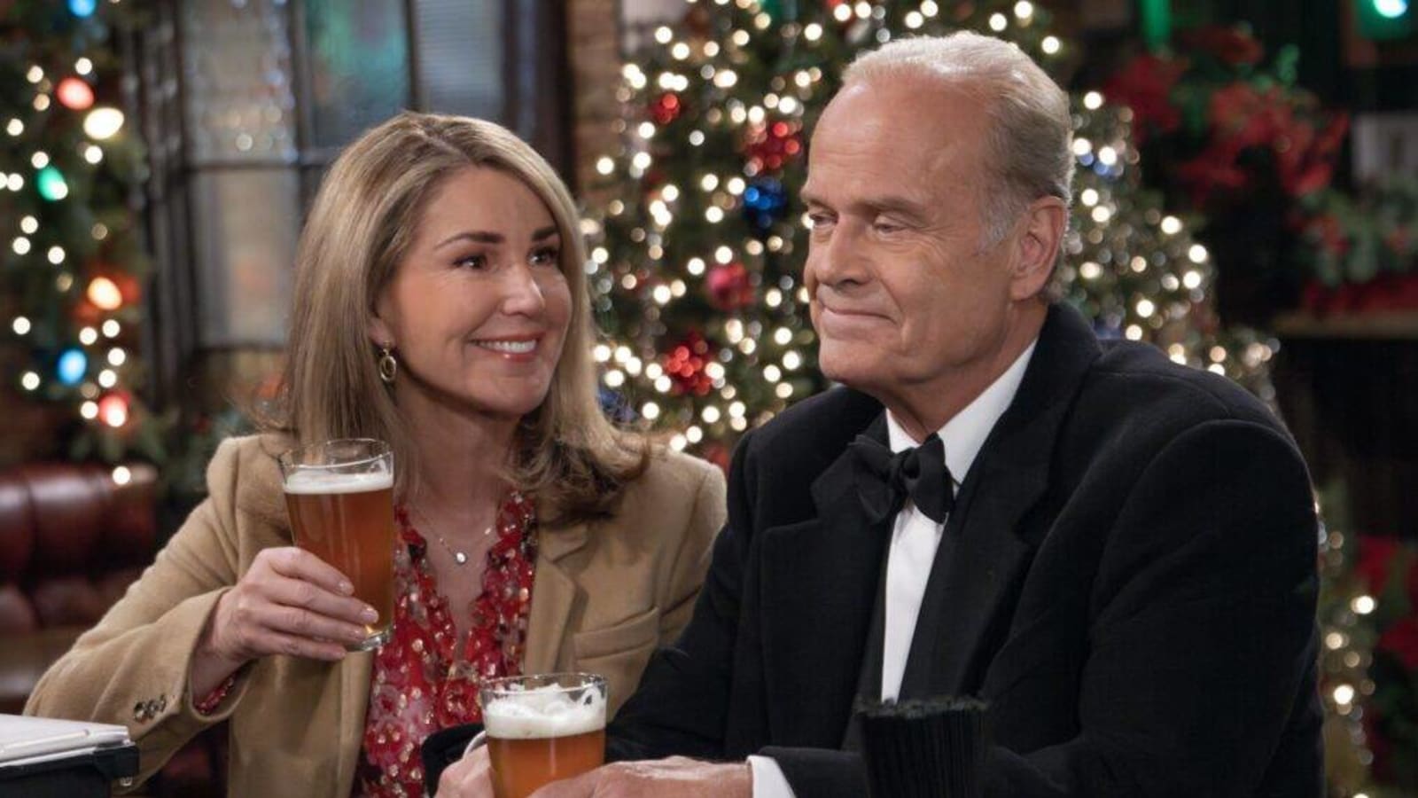 ‘Frasier’ Bosses on Changing Roz’s Story in Finale, What Was Cut From Christmas Party & More