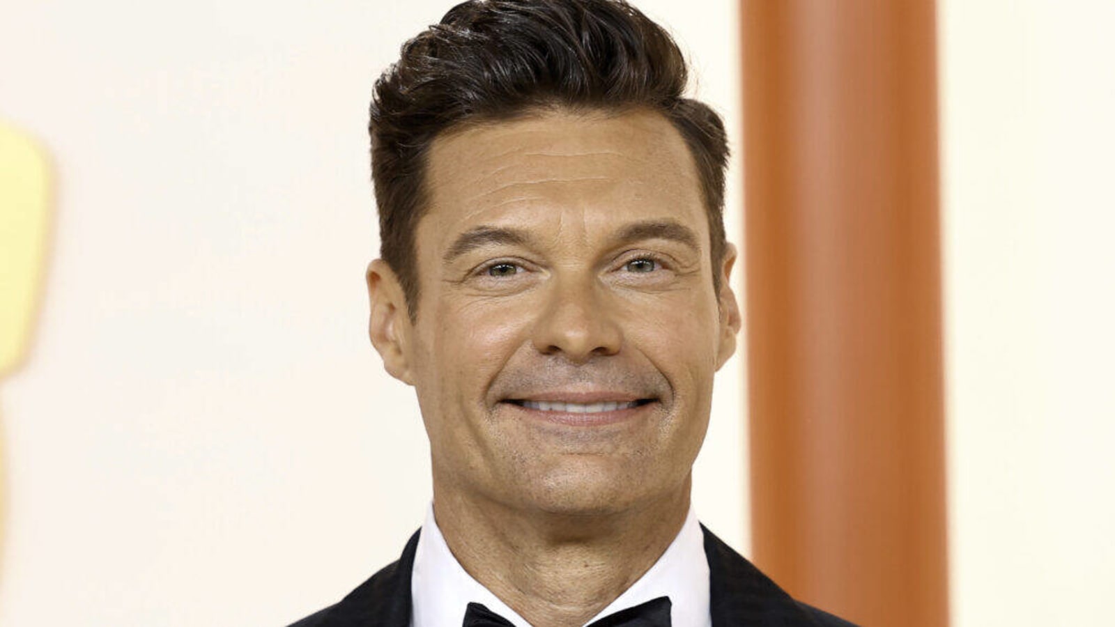 Ryan Seacrest Shares His Relationship Green & Red Flags After Tinder Confession