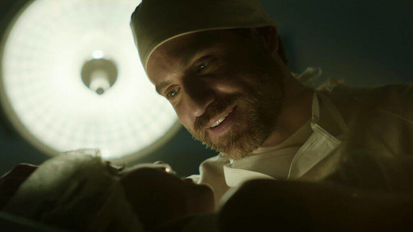 ‘Dr. Death’: Edgar Ramirez on Going From Victim to Villain for Latest True-Crime Drama
