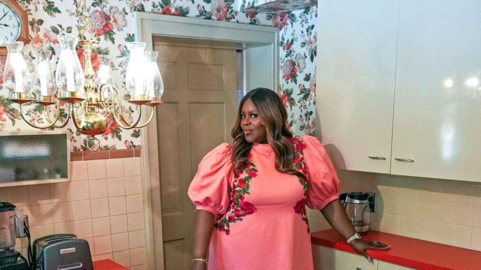 HGTV ‘Ugliest House in America’ Host Retta on Design Disasters & Horror Homes