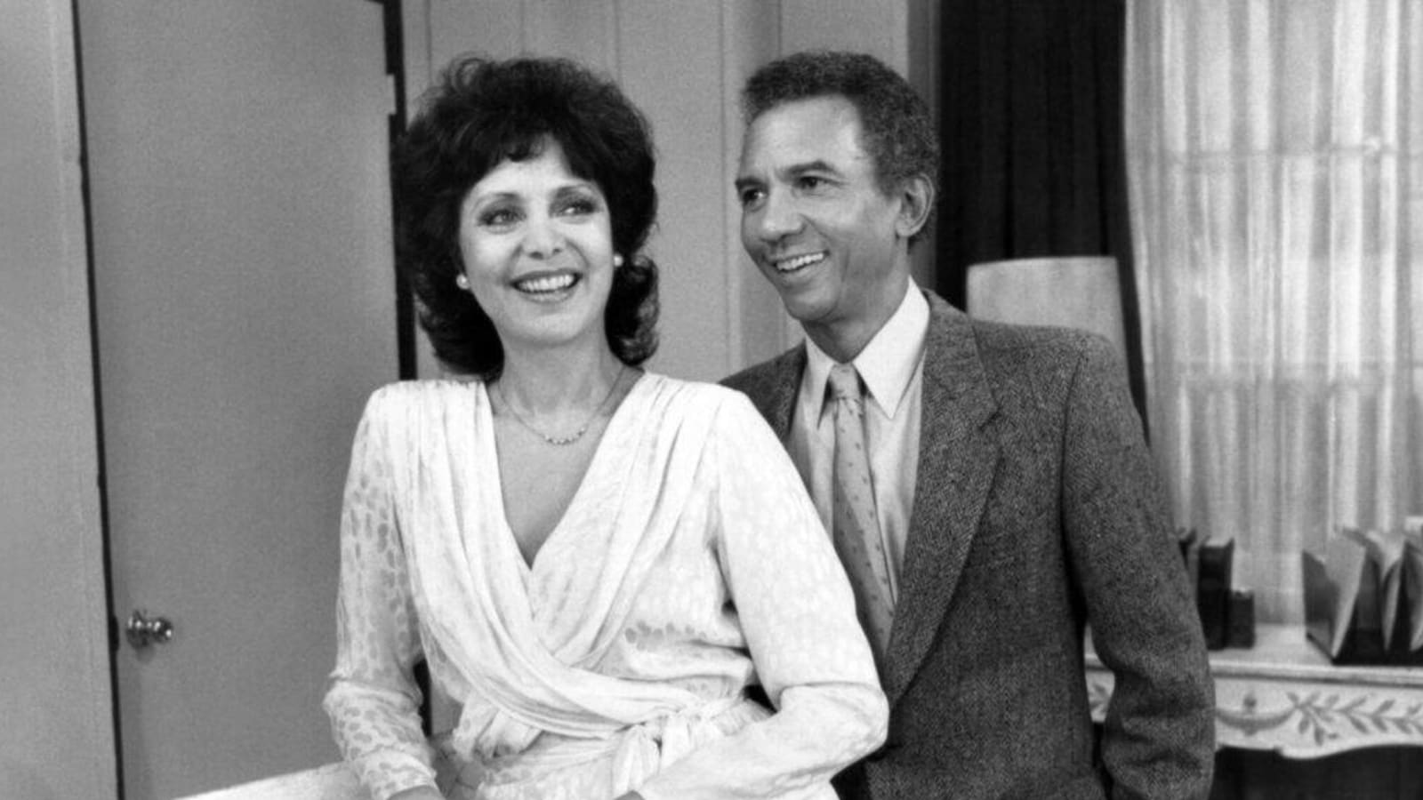 ‘One Life to Live’ Star Ellen Holly Dies: First Recurring Black Soap Actress Was 92