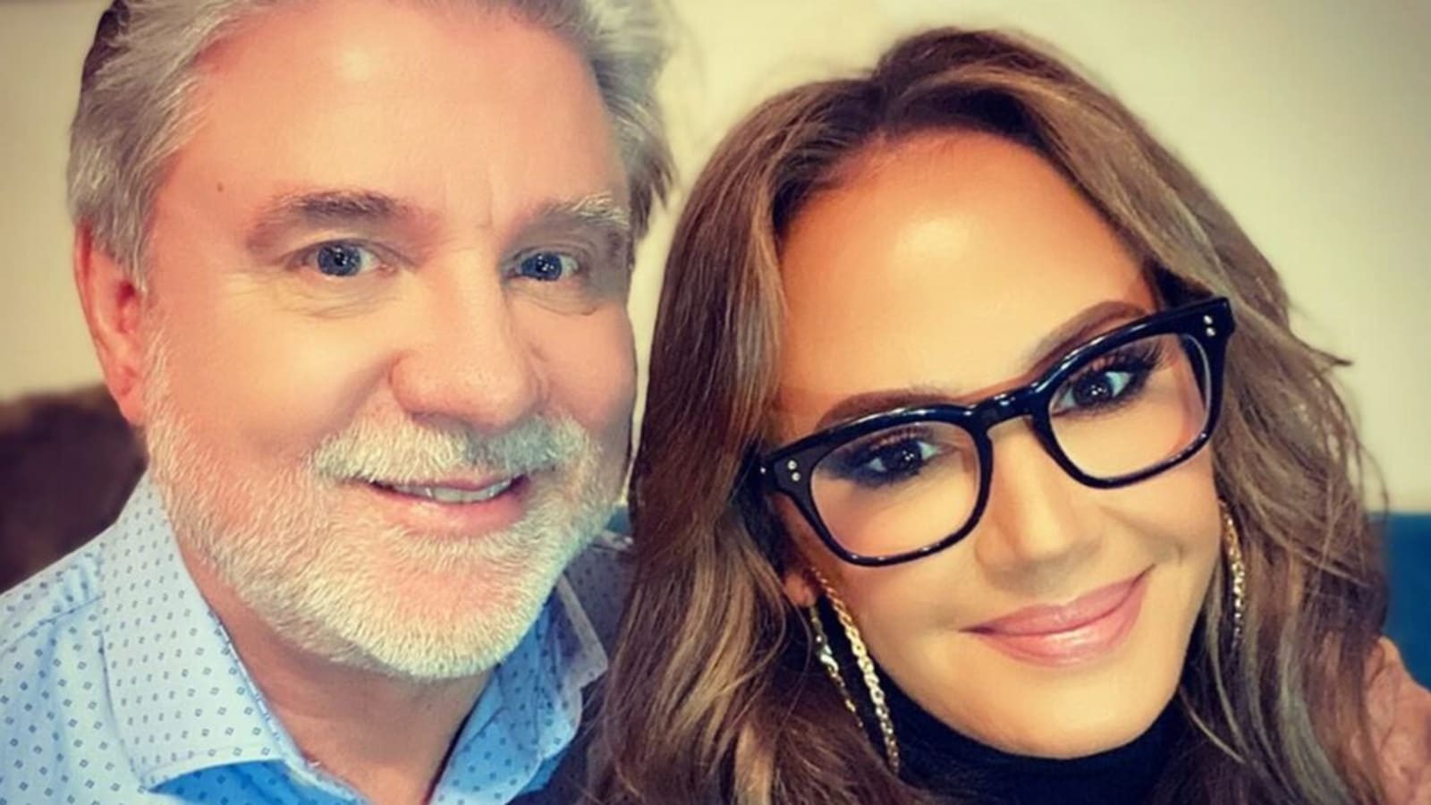 Leah Remini Breaks Silence on Death of Mike Rinder, Her Scientology Doc Co-Host