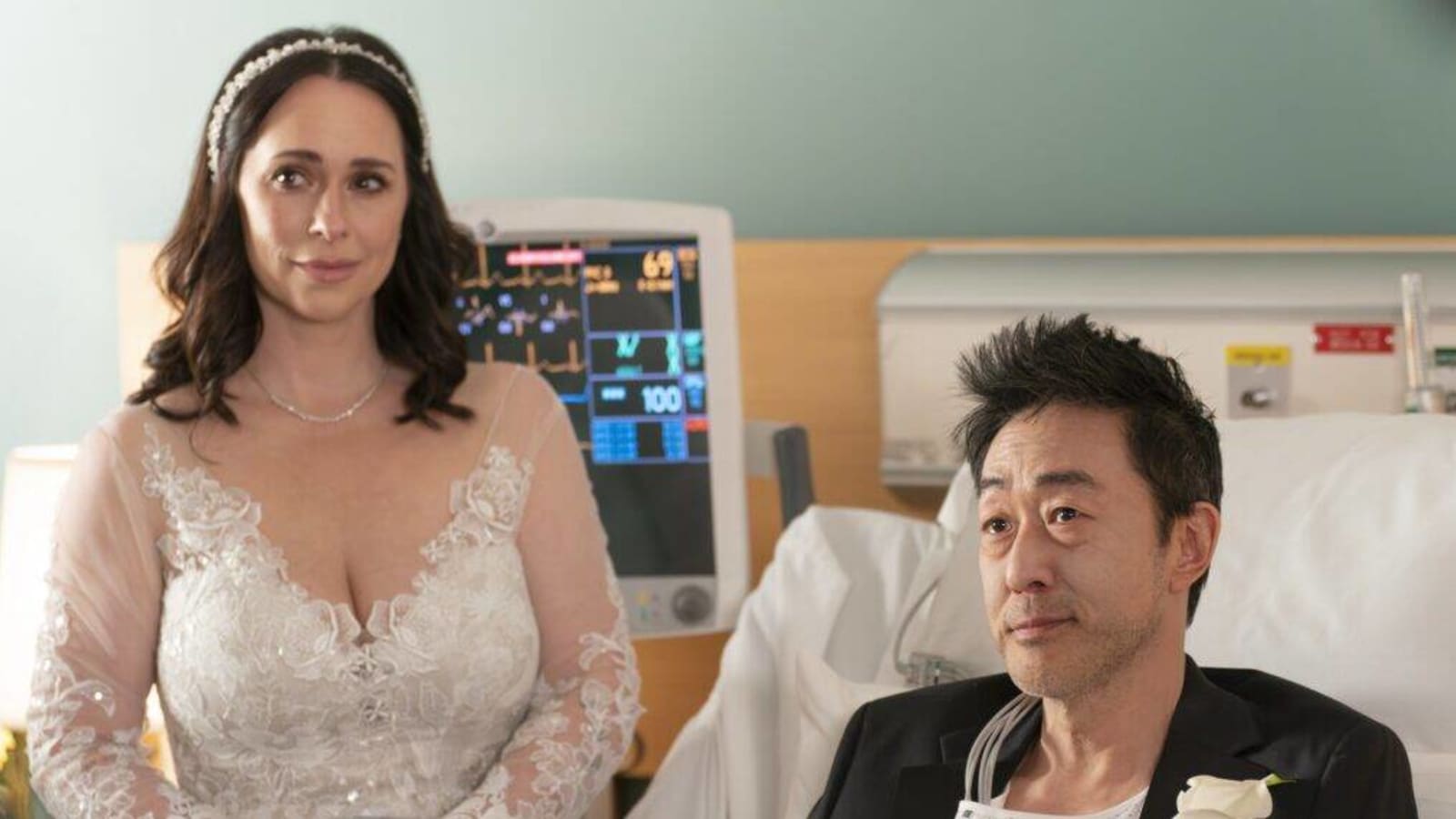 ‘9-1-1’: Jennifer Love Hewitt & Kenneth Choi Talk Maddie & Chimney’s Emotional Wedding, Latest Trauma