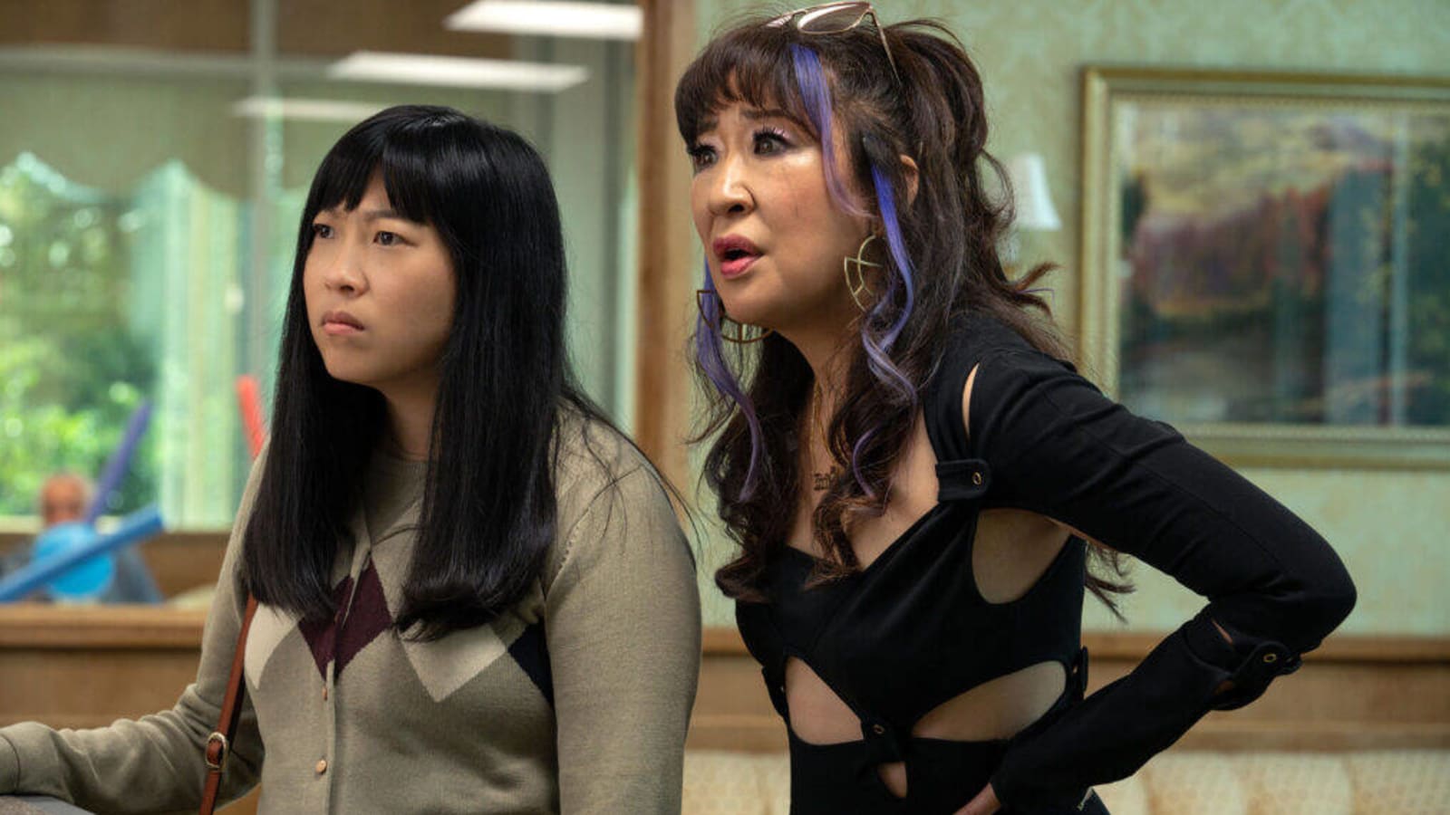 ‘Quiz Lady’: Sandra Oh & Awkwafina Play Polar Opposite Sisters in Hulu Comedy