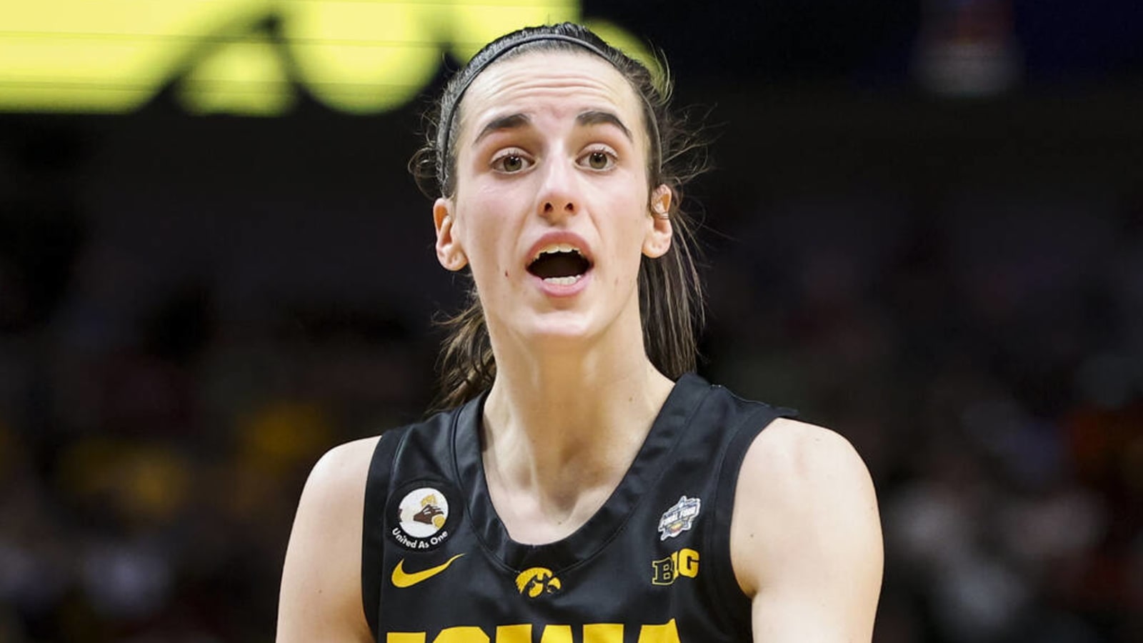 Watch: Iowa's Caitlin Clark disrespects Gamecocks guard during