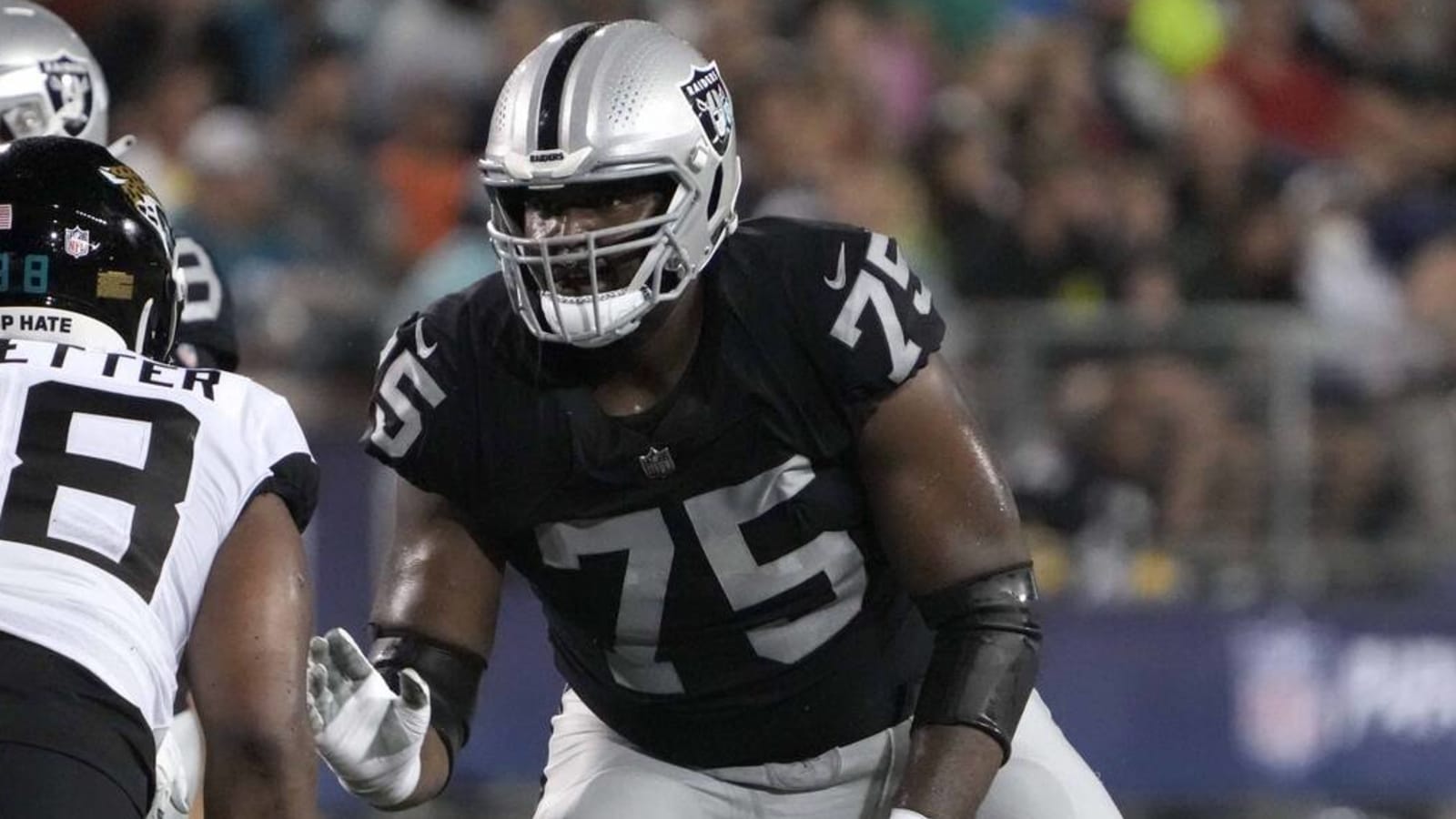 Tuesday News: One Raiders player hits IR, one free agent signs to take their place