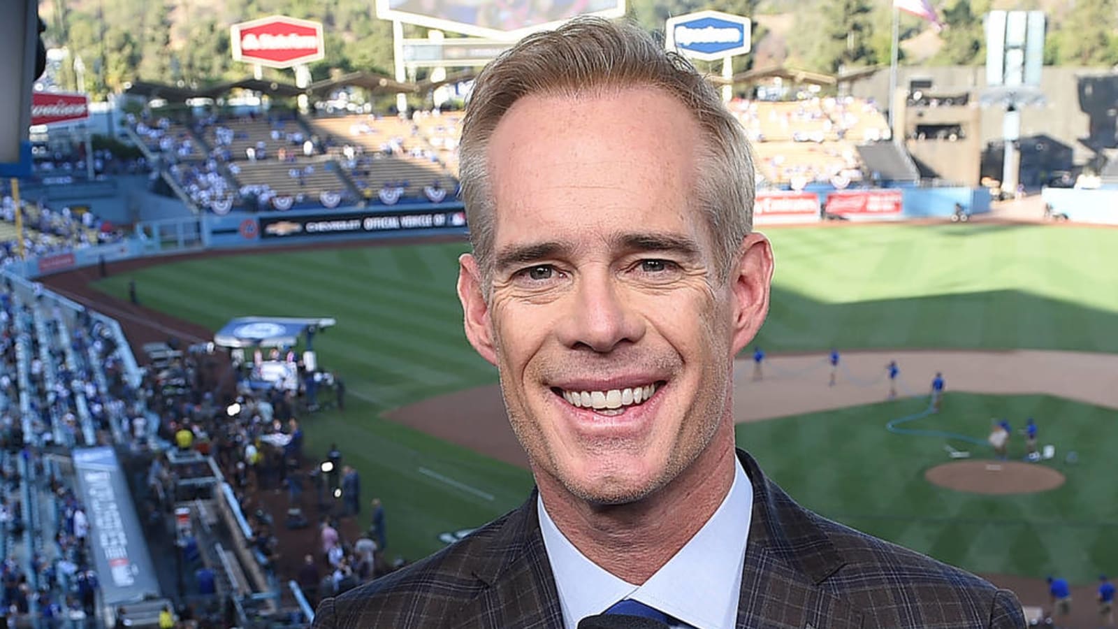 Watch: Joe Buck trolls Aaron Rodgers over ‘immunized’ comment