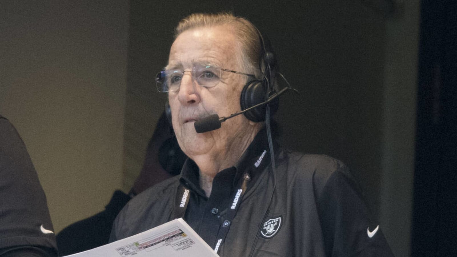 Brent Musburger will no longer call Raiders games