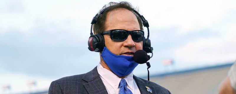 Kansas places Les Miles on leave
