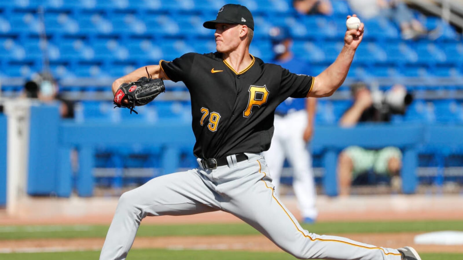 Cubs Sign Pirates, Mariners Farmhand