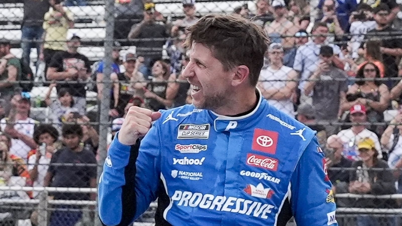Hamlin puts on a clinic to win Cook Out 400 at Martinsville