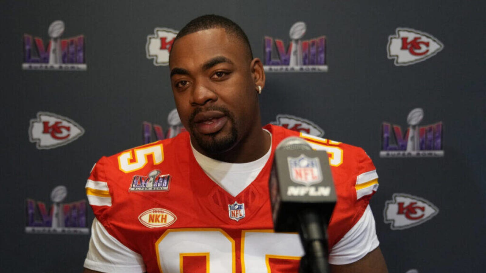 Chiefs’ Chris Jones Claps Back at Former 49ers Star in Since-Deleted Post