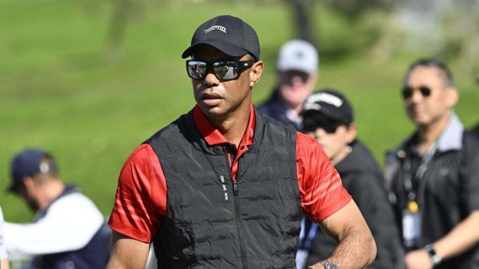 Justin Timberlake Pays Tribute to Tiger Woods Amid Recovery