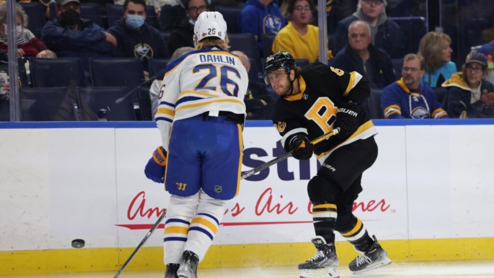 Bruins 'hopeful' David Pastrnak will play Tuesday night