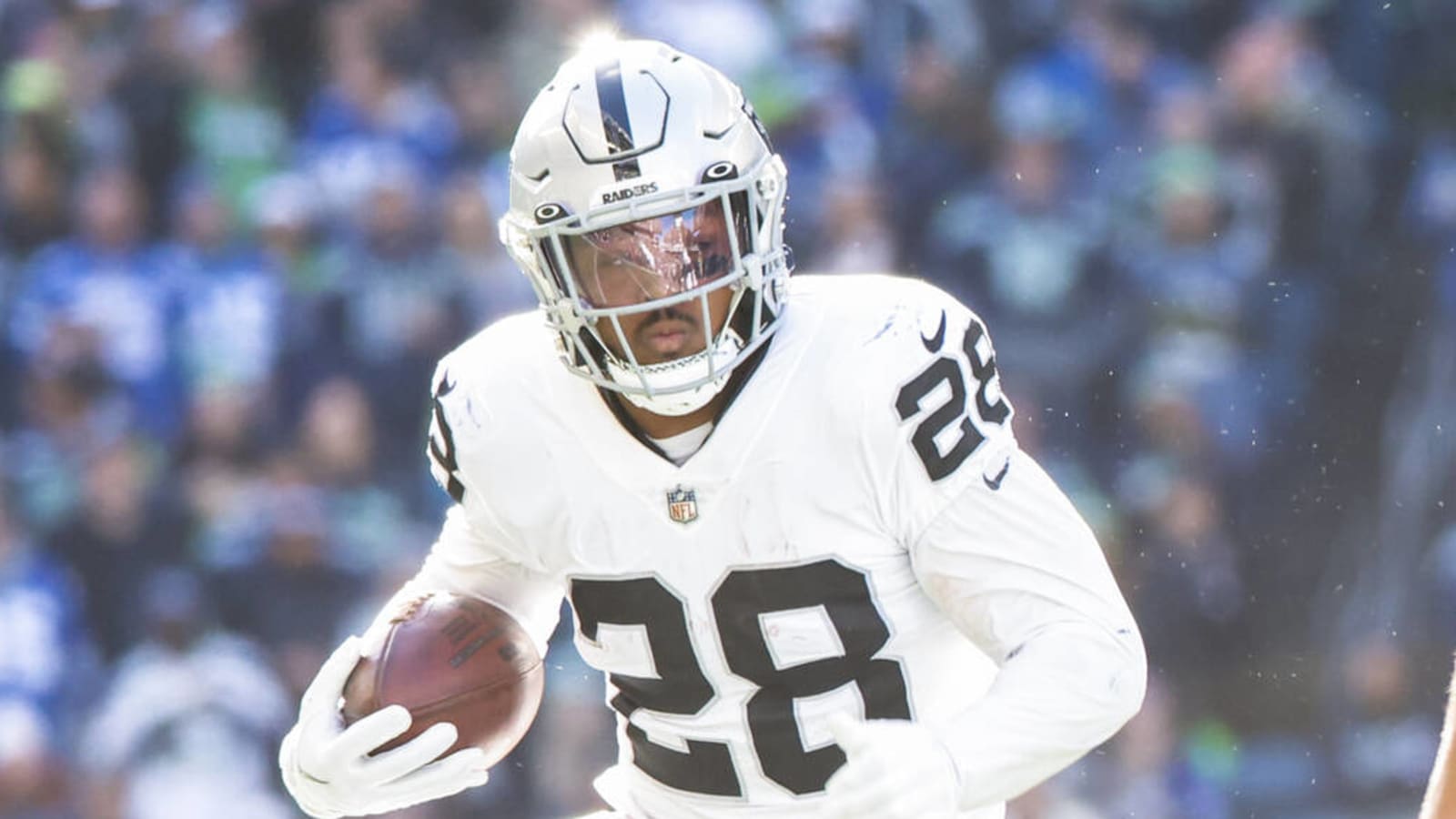 Josh Jacobs' dramatic 86-yard OT run caps wild win for the Raiders