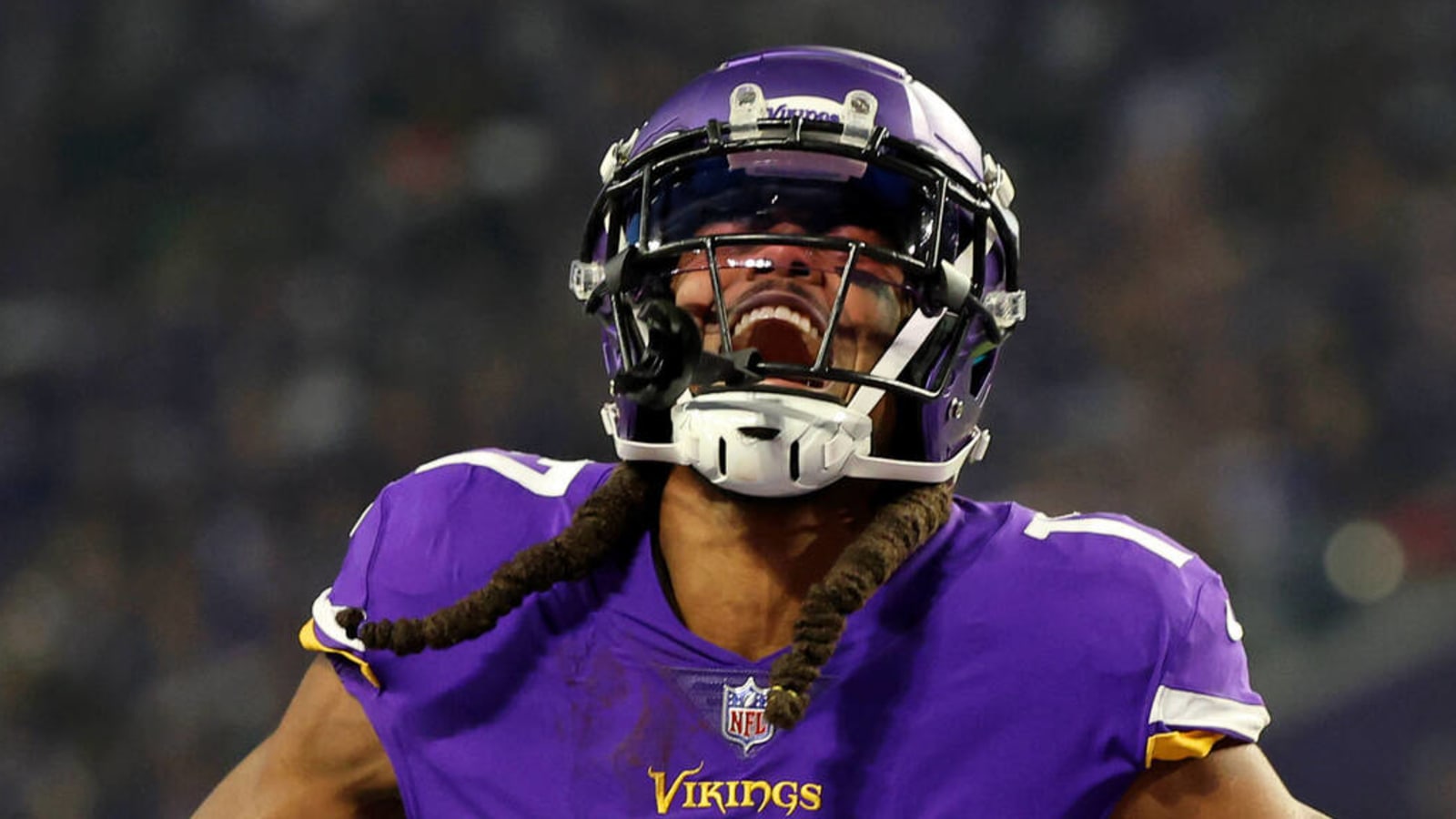 Vikings receiver did heroic act for car crash victim