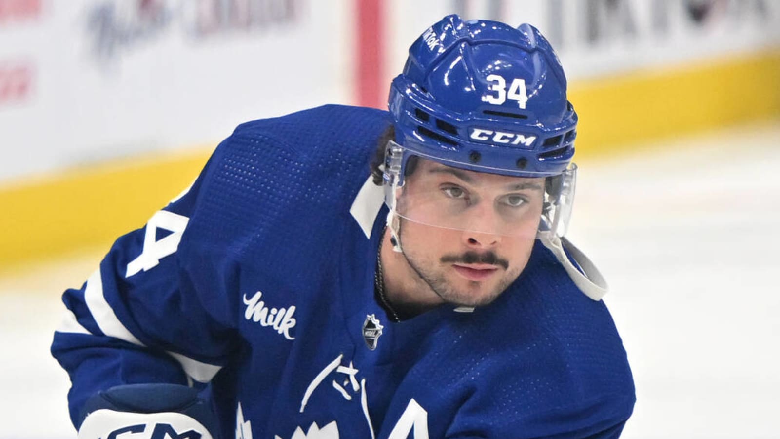 Matthews becomes fastest Maple Leaf to reach 500 points