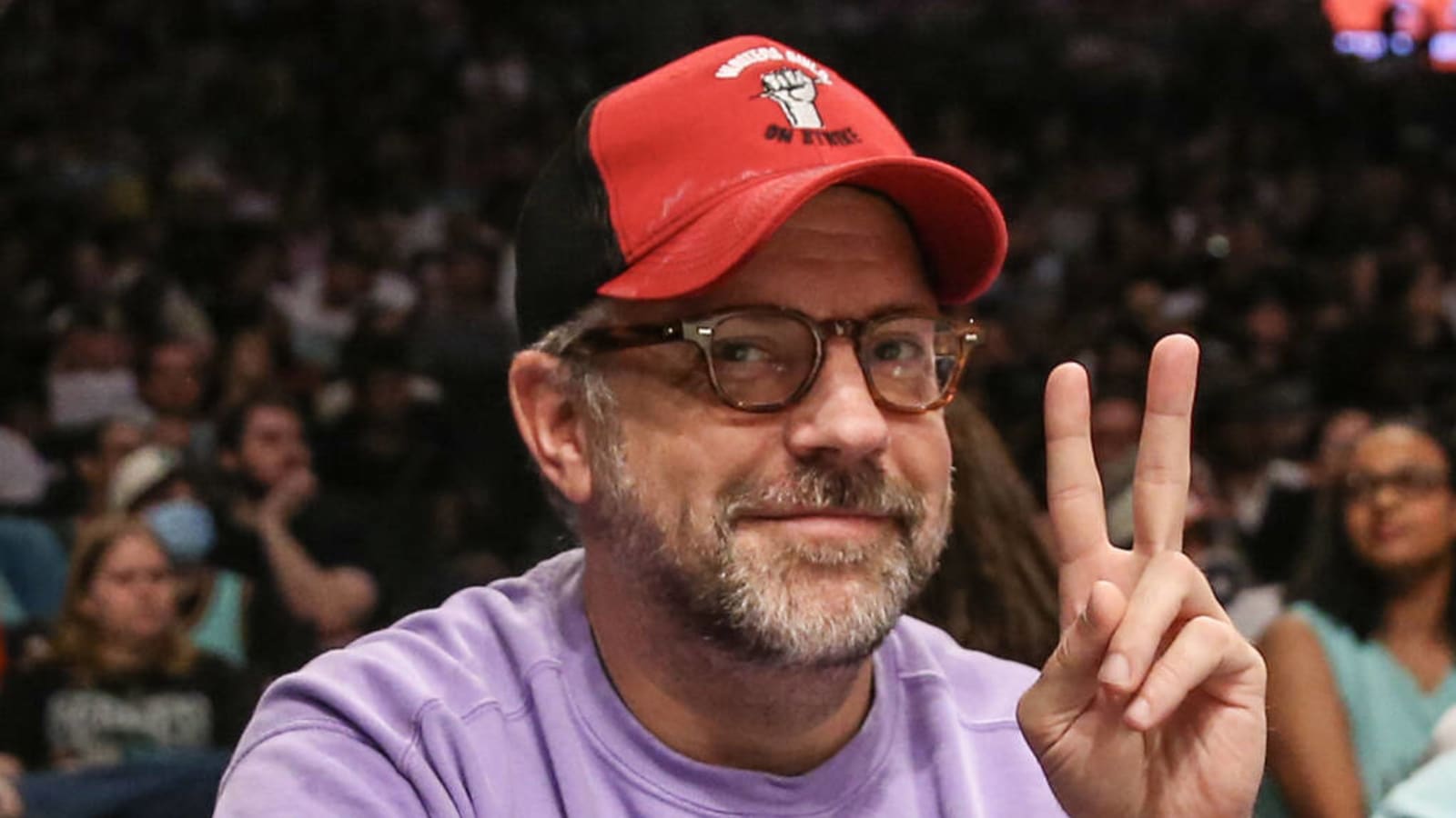 Watch: Jason Sudeikis breaks out Ted Lasso dance at Iowa game