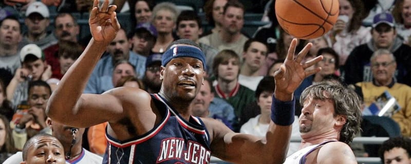 Former Trail Blazers star Cliff Robinson dies at 53